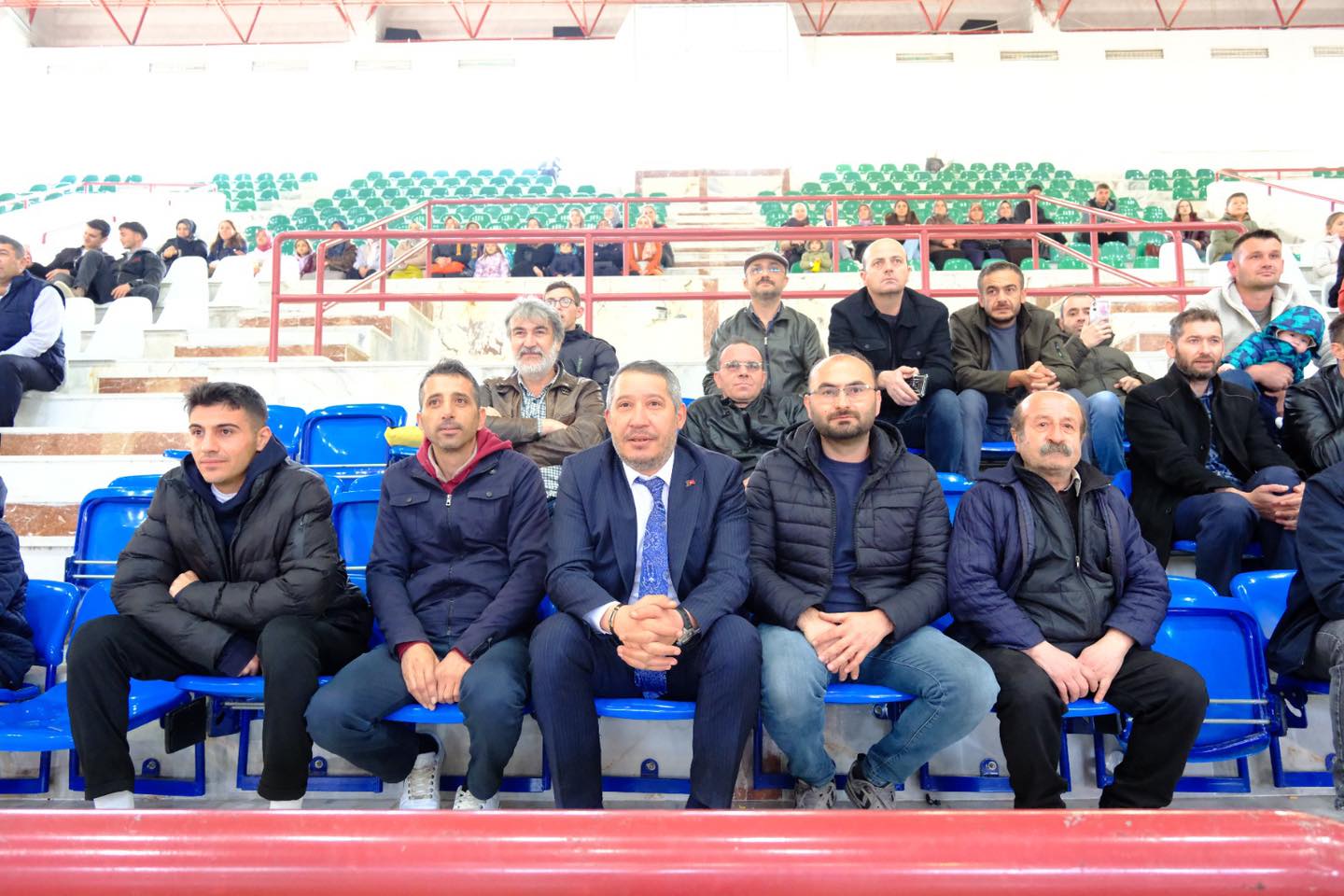 Dinarda Kurumlar Aras Voleybol Turnuvas Balad