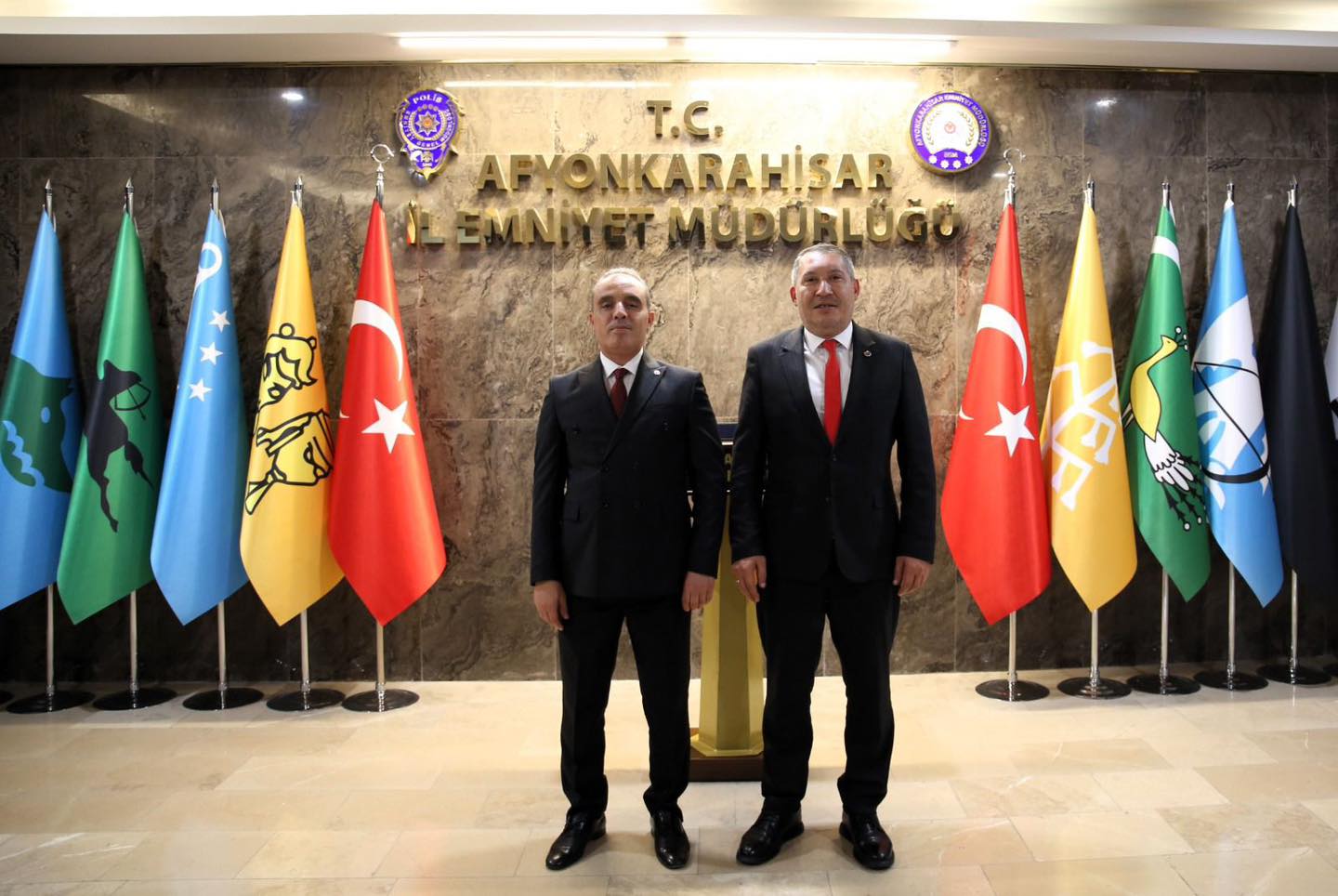 Dinar Belediye Bakan Veysel Topudan Afyonkarahisar l Emniyet Mdrne Ziyaret