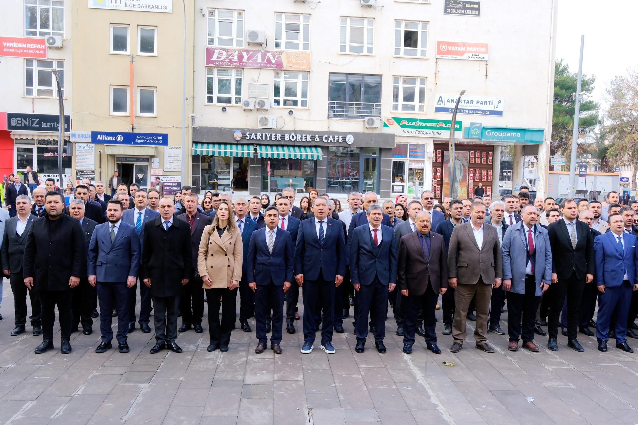 24 Kasm retmenler Gn Dinarda Trenle Kutland