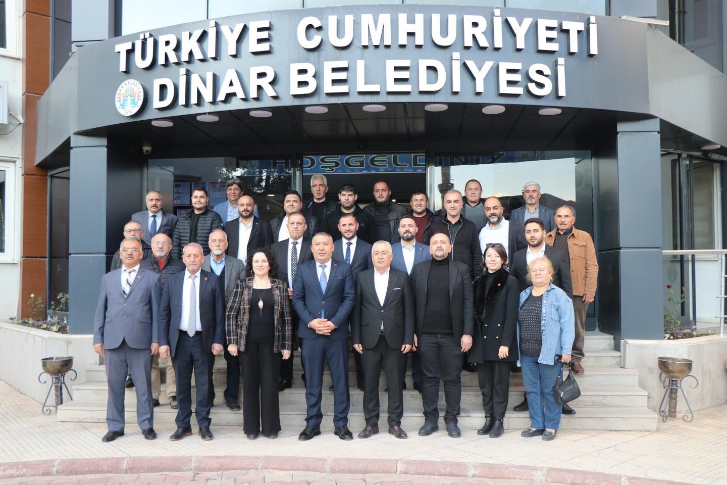 Cumhuriyet Halk Partisi Afyonkarahisar Heyetinden Dinar Belediye Bakanmz Veysel Topuya Ziyaret