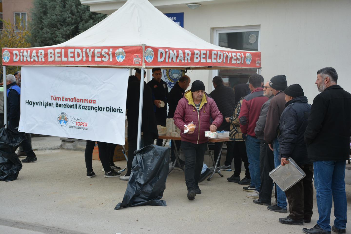 Dinar Sal Pazar Esnafna Scak orba kram.!