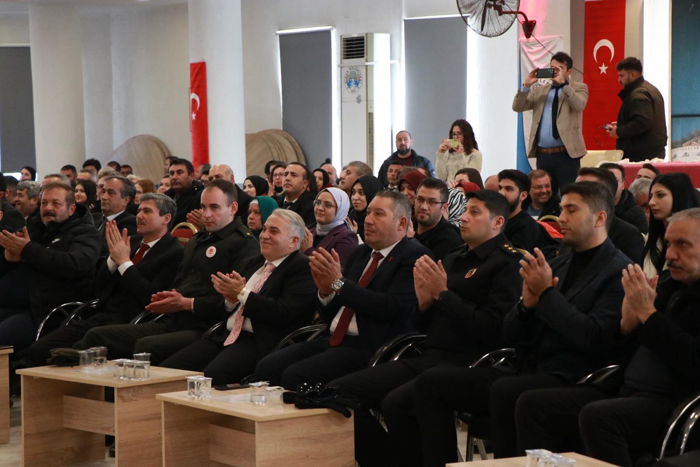 Dinar Belediye Bakan Veysel Topu, 24 Kasm retmenler Gn Programlarna Katld