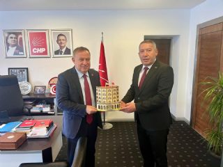 Dinar Belediye Bakanmz Veysel Topudan C