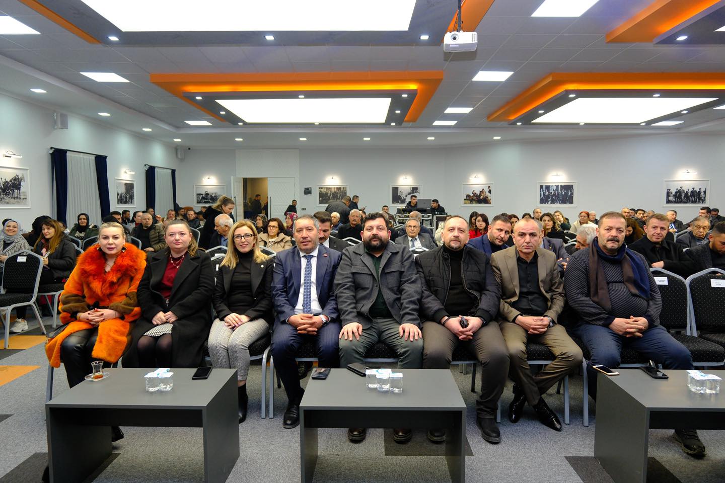 Afyonkarahisar Belediyesi Kent Orkestras Mzik Dinletisi ve Halk Oyunlar Gsterisi Dinarda