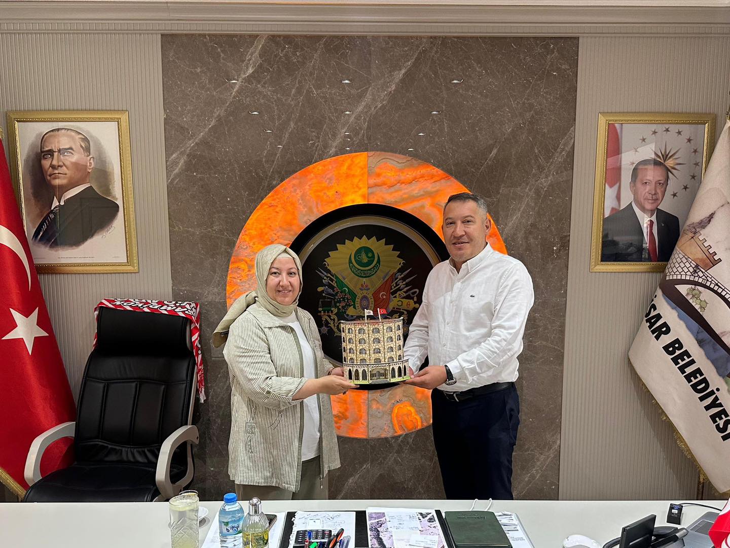 Dinar Belediye Bakanmz, scehisar Belediye Bakanmz Ziyaret Etti
