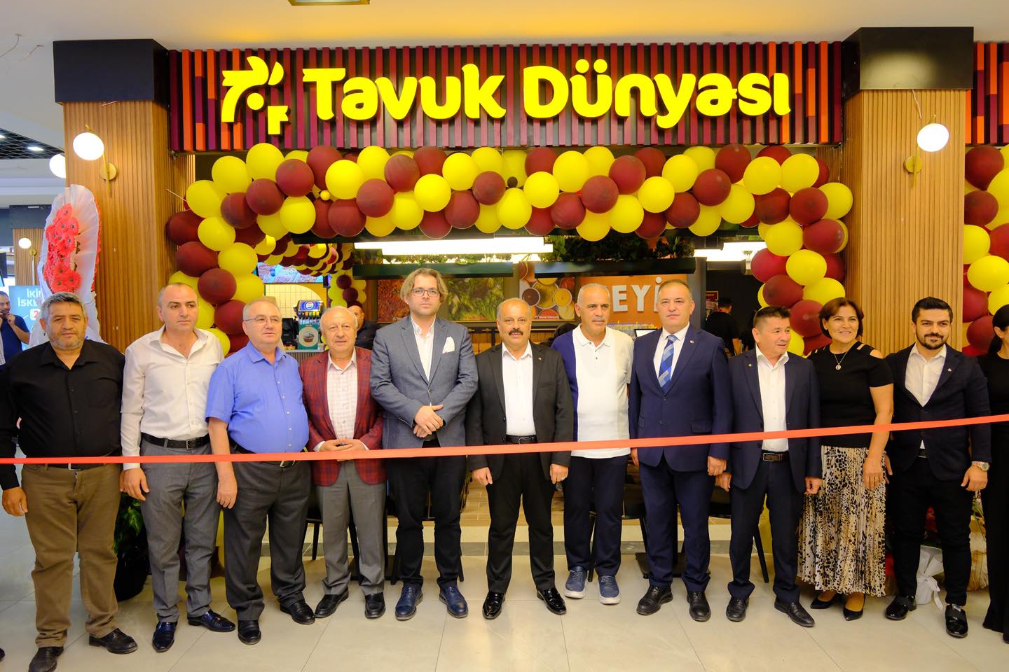 Tavuk Dnyas Dinarda Hizmete Girdi!