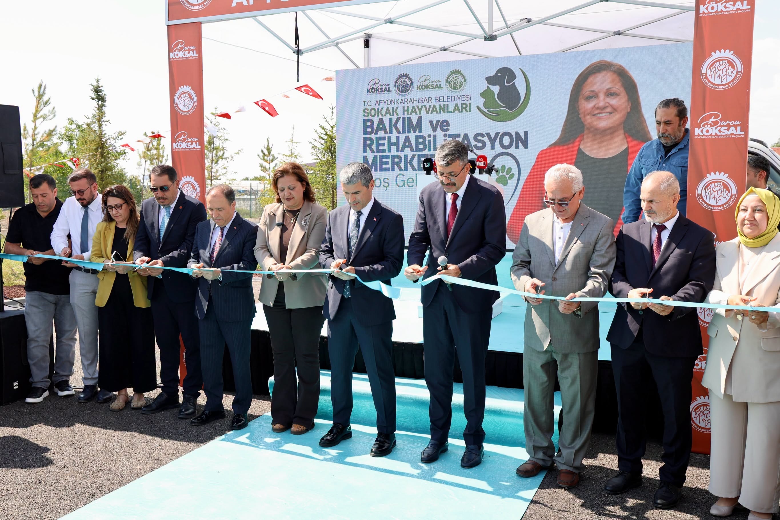 Afyonkarahisar Sokak Hayvanlar� Bak�m ve Rehabilitasyon Merkezi A��ld�