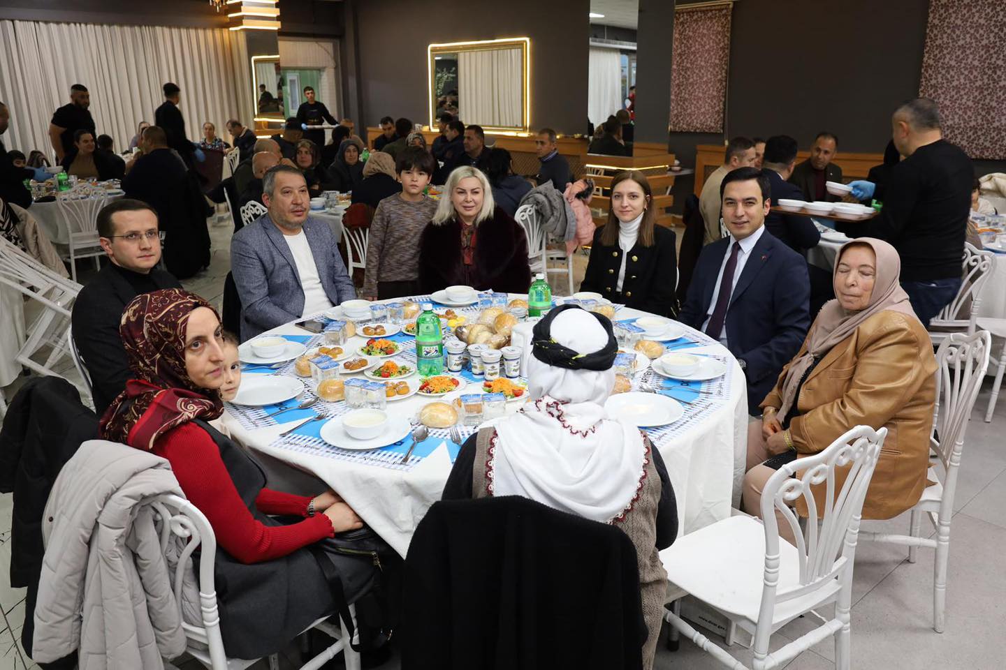 Dinar Belediye Ba�kan�m�z Veysel Top�u, �ehit Aileleri ve Gazilerle �ftar Program�nda Bulu�tu