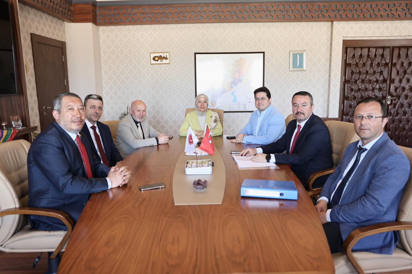 Sahipsiz Sokak Hayvanlar�na Y�nelik Toplant�lar Ger�ekle�tirildi